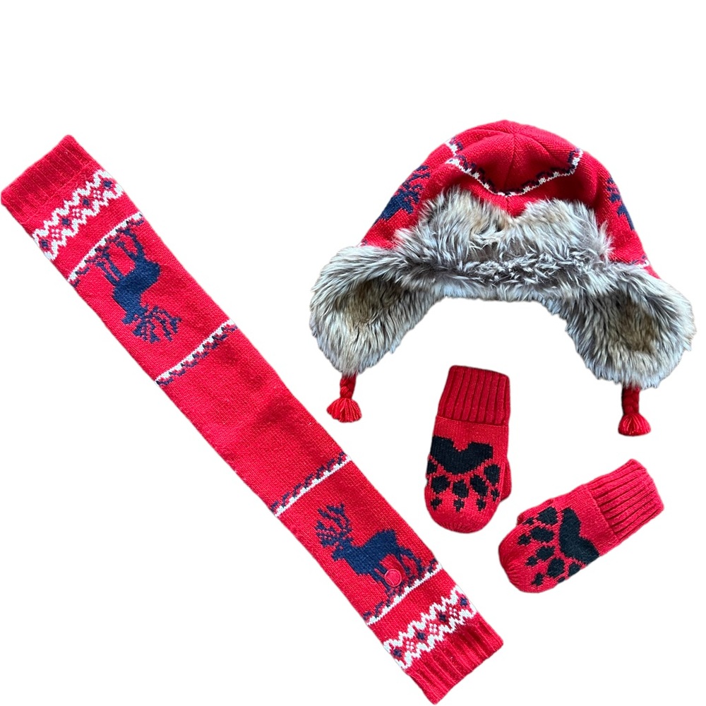 GAP KIDS HAT SET HAT GLOVES SCARF KNIT MITTENS REINDEER CHRISTMAS WINTER HAT SET